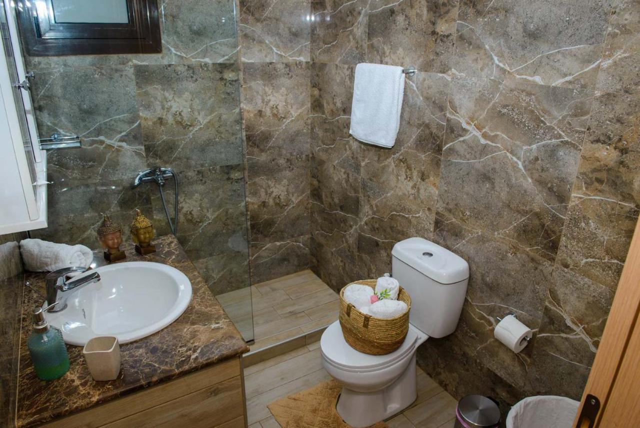 Blue Bay , Ground Floor Vila